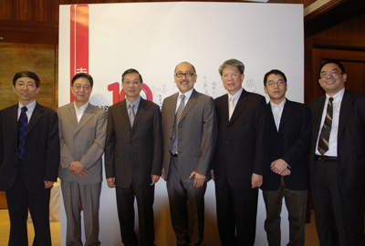 Mr. David Pong Chun-yee, director of Dim Sum TV (second from right), Mr. Kit Szeto, CEO of Dim Sum TV (center) with the guests from the broadcasting media in Hong Kong: (from left) Mr. Liu Manjun, Deputy Chief Editor of Wen Wei Po Daily News, Mr. Cheung Man-sun, Assistant Director of Broadcasting (Television) of Radio Television Hong Kong, Mr. Ho Ting-kwan, Director and Chief Operating Officer of Asia Television Limited, Mr. Kwong Hoi-ying, Senior Vice President of Corporate Development and External Affairs from Asia Television Limited and Mr. Lee Choi-tong, Head of the Organizational Affairs Section of Radio Television Hong Kong.