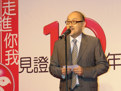 香港點心電視有限公司董事/行政總裁司徒傑先生在酒會上致辭。