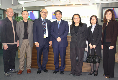 From left: Mr. Giovanni Chan, Executive Vice President and Chief Operation Officer of Dim Sum TV; Mr. Lin Rui Jun, Executive Vice President and Channel Chief of Dim Sum TV; Mr. Kit Szeto, Director and Chief Executive Officer of Dim Sum TV; Mr. Rex Chang, Director of the Hong Kong Economic and Trade Office in Guangdong Government of the HKSAR; Miss Alice Choi, Deputy Director of the Hong Kong Economic and Trade Office in Guangdong Government of the HKSAR; Miss Polly Ko, Principle Information Officer of the Hong Kong Economic and Trade Office in Guangdong Government of the HKSAR; and Ms. Lynna Qi, Dim Sum TV’s Controller of Corporate Communication.
