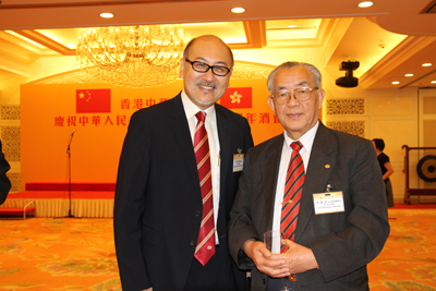 Mr. Kit Szeto with Mr. Lam Kwong Siu, Life Honorary Chairman of the CGCC.