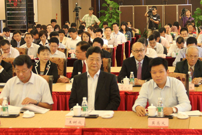 Some of the conference’s key participants, from left to right: Mr. Lin Xiong, Mr. Wong Shu Shing and Mr. Mo Gaoyi.