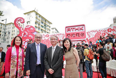 由左至右:點心衛視公共事務部總監戚山寧小姐,司徒先生,香港電台副廣播處長戴健文先生,莊漪女士。