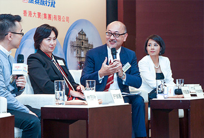  1st to the right :Ms Zhu Youting, served as MC of the Forum;Mr. Kit Szeto, President & CEO of Dim Sum TV, moderating the session at the Forum.