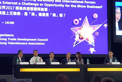 Mr Wang Xiaohui (second from left) expressing his idea 