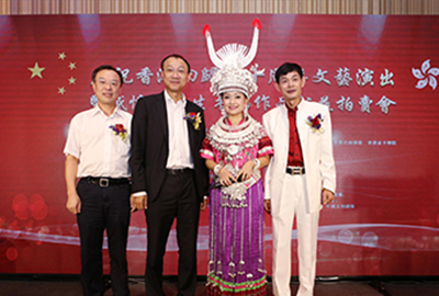 鄧清河先生(左二)和盛懷傑先生(右一)合照