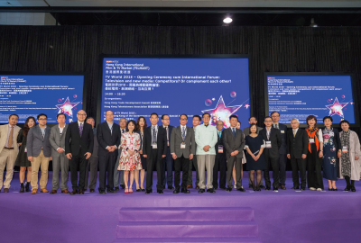 Mr. Kit Szeto, Director & CEO of Dim Sum TV (fifth from the left) and officiating guests at the opening ceremony