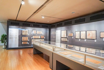 The “Chapas Sínicas – Stories of Macao in Torre do Tombo” exhibition
