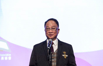  Mr. Tsui Siu Ming, Chairman of HKTVA, delivered a speech at the opening ceremony
