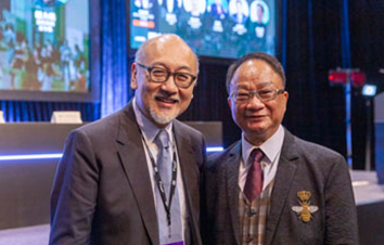  (Left) Mr. Kit Szeto, Director and CEO of Dim Sum TV, photographed with Mr. Tsui Siu Ming, Chairman of HKTVA